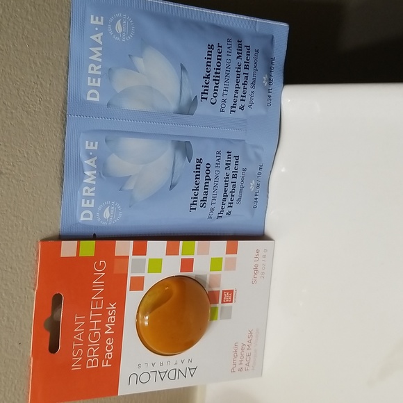 ANDALOU Instant Brightening Organic Pumpkin & Manuka Honey Glycolic Face Pod - Picture 2 of 5